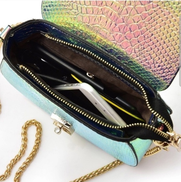 Metallic hologram crossbody bag - Picture 4 of 4